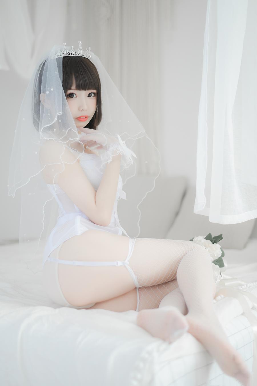 十万珍吱伏特COS花嫁图集 唯美婚纱角色扮演 十万珍吱伏特COS花嫁图集 唯美婚纱角色扮演