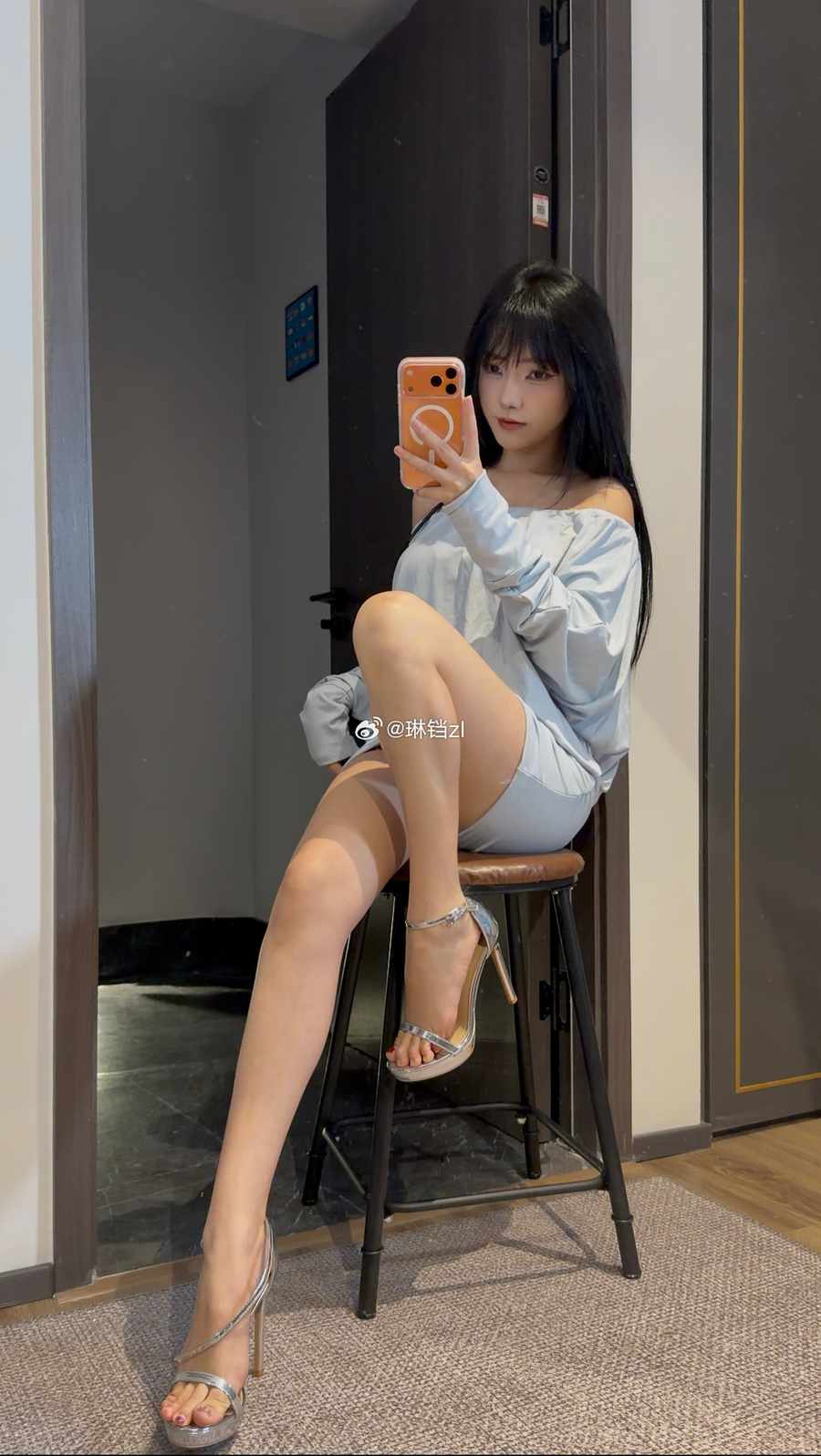 琳铛-写真图片合集:优雅长裙风格人物图集专题 琳铛-写真图片合集:优雅长裙风格人物图集专题