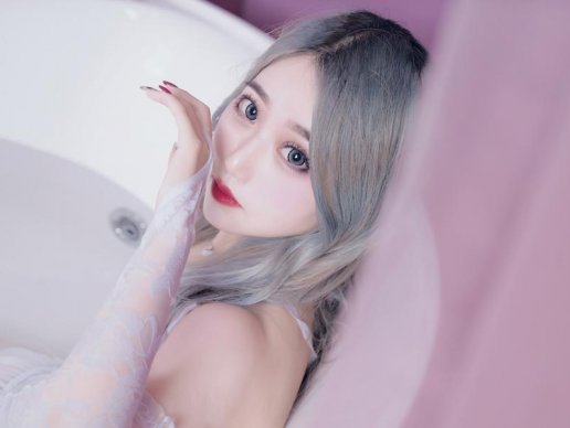 eloise软软cos入水蕾丝图片 唯美水下摄影写真集